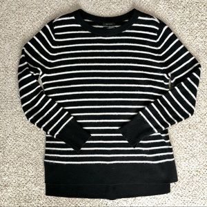 Halogen 100% Cashmere Crew Neck Sweater